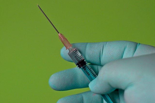 vakcína proti koroně – očkování